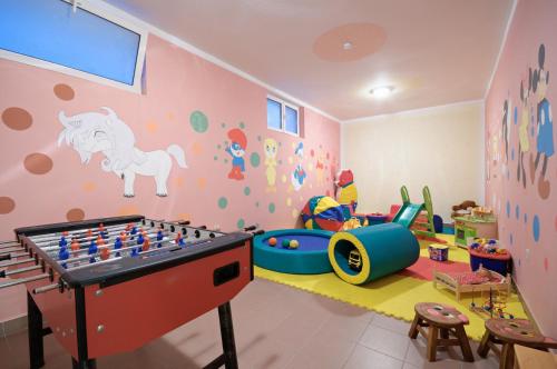 الأنشطة, Hotel Epario in راب الأنشطة, Hotel Epario in راب