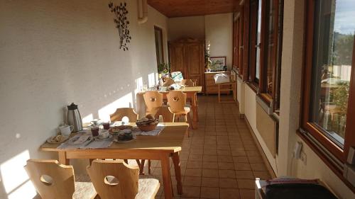 Erkély/terasz, Gastehaus der Gamser Winzerstube in Bad Gams Erkély/terasz, Gastehaus der Gamser Winzerstube in Bad Gams