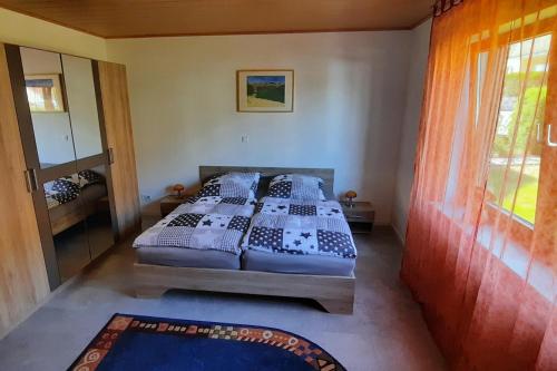 Ferienwohnung Bausenbergblick in Niederzissen Ferienwohnung Bausenbergblick in Niederzissen