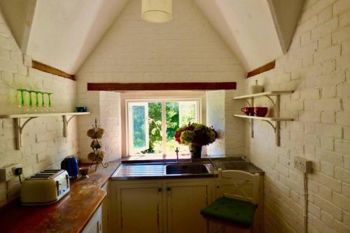 Beautiful converted Stable in peaceful Somerset, close to the Jurassic Coast in Ilminster Beautiful converted Stable in peaceful Somerset, close to the Jurassic Coast in Ilminster