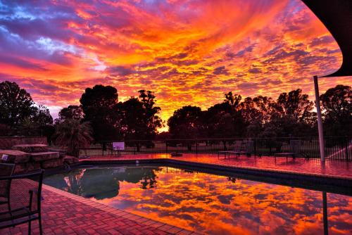 Swimming pool, Renmark Resort in Renmark Swimming pool, Renmark Resort in Renmark