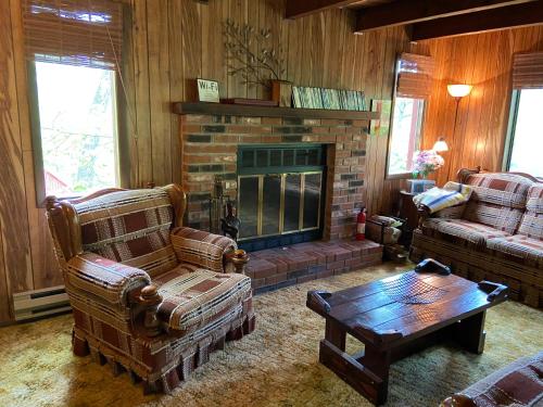 Saw Creek Cabin - Regent Hilltop in 소 크릭 Saw Creek Cabin - Regent Hilltop in 소 크릭
