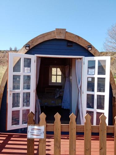 Wee Hoose Glaping Pod 2 in Skail Wee Hoose Glaping Pod 2 in Skail