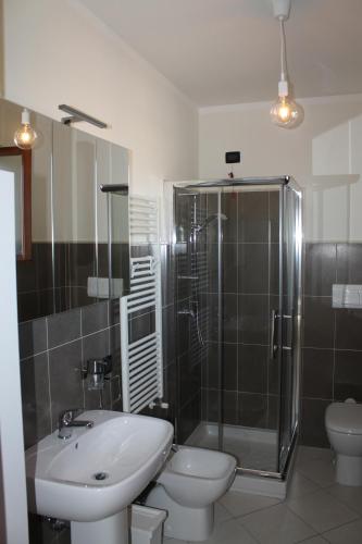 Bathroom, Case Cosi Apartments - Verona in Bassone Bathroom, Case Cosi Apartments - Verona in Bassone