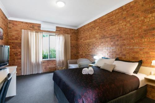 Broadford Sugarloaf Motel in Broadford Broadford Sugarloaf Motel in Broadford