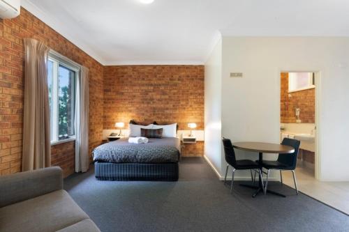 Broadford Sugarloaf Motel in Broadford Broadford Sugarloaf Motel in Broadford