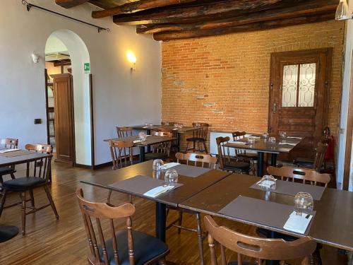 餐廳, 拉洛坎達酒店 (Hotel La Locanda) in 卡德雷扎泰 餐廳, 拉洛坎達酒店 (Hotel La Locanda) in 卡德雷扎泰