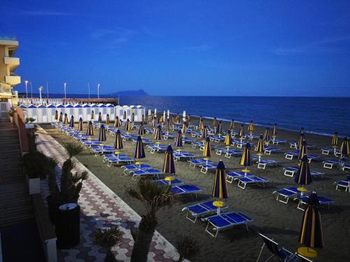 Beach, Hotel Tirreno in Latina Beach, Hotel Tirreno in Latina