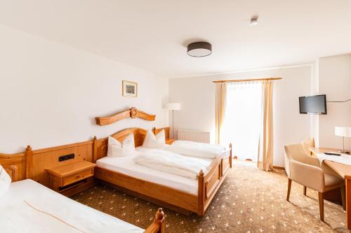 Hotel Gasthof Neuwirt in โฮยส์คิเช่น Hotel Gasthof Neuwirt in โฮยส์คิเช่น