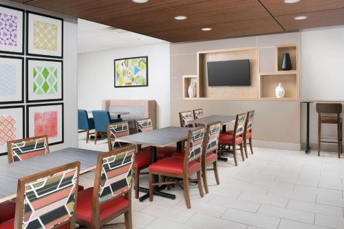 طعام و مشروبات, Holiday Inn Express Knoxville-Strawberry Plains By IHG in Near Center طعام و مشروبات, Holiday Inn Express Knoxville-Strawberry Plains By IHG in Near Center
