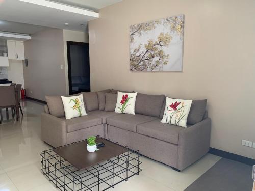 Sajo Plaza & Residences in Villa Arevalo Sajo Plaza & Residences in Villa Arevalo