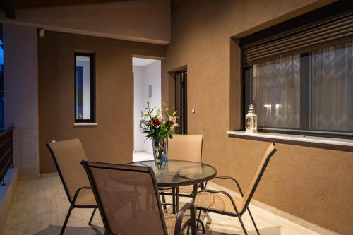 balkon/terras, Fresh Living Suites in Epirus balkon/terras, Fresh Living Suites in Epirus