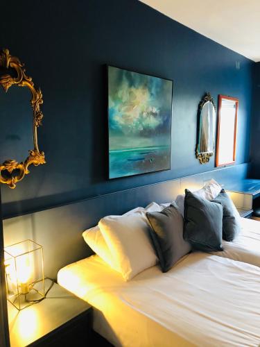 The Waterside Apartment 112 Harbour Mills in Westport Quay The Waterside Apartment 112 Harbour Mills in Westport Quay