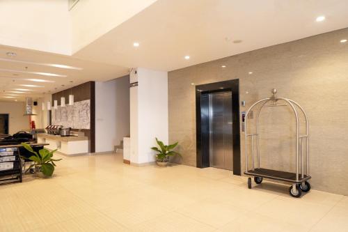 Restaurant, LYNN Hotel Serang in Banten Restaurant, LYNN Hotel Serang in Banten