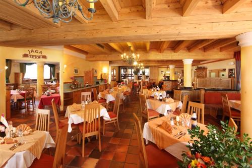 Restaurant, Hotel Unterwirt - Jokercard im Sommer inklusive in Saalbach Restaurant, Hotel Unterwirt - Jokercard im Sommer inklusive in Saalbach