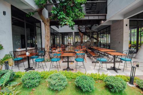 Catba Buffalo Hostel in Cat Ba Island Catba Buffalo Hostel in Cat Ba Island