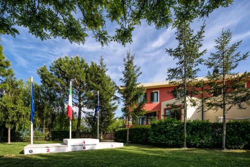Garden, Umbriaverde Sporting & Resort in Todi Garden, Umbriaverde Sporting & Resort in Todi