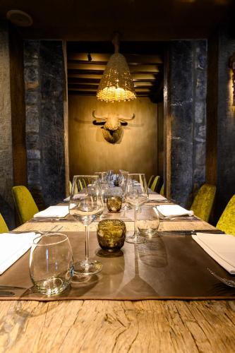 Ресторан, Hotel Victoria - Maison Caerdinael in Дурбай Ресторан, Hotel Victoria - Maison Caerdinael in Дурбай