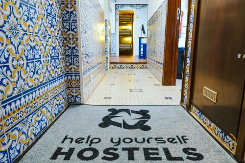 入口, Help Yourself Hostels - Restelo in 里斯本 入口, Help Yourself Hostels - Restelo in 里斯本