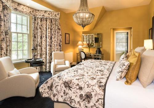 The Cairn Lodge & Hotel in Auchterarder The Cairn Lodge & Hotel in Auchterarder