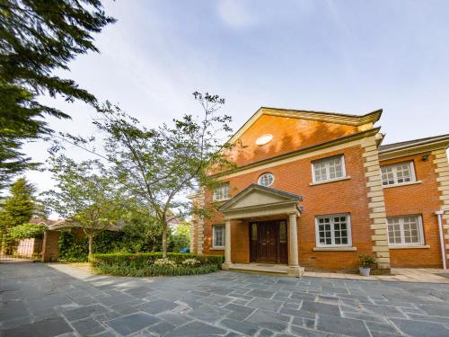 Gleneagles in Sunningdale Gleneagles in Sunningdale