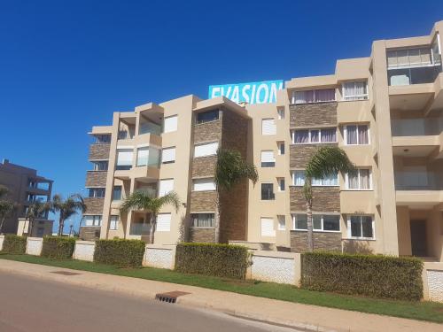 숙소 외관, Evasion Bouznika أمام شاطىء بوزنيقة in 보우즈니카 숙소 외관, Evasion Bouznika أمام شاطىء بوزنيقة in 보우즈니카