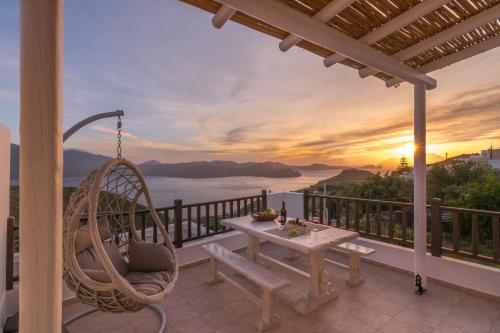 ระเบียง/ชานเรือน, Deluxe Sunrise in ตริพิตี ระเบียง/ชานเรือน, Deluxe Sunrise in ตริพิตี