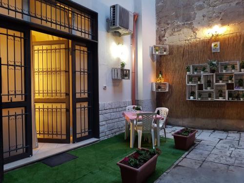 Balcony/terrace, Philos - Appartements & Rooms in Taranto Balcony/terrace, Philos - Appartements & Rooms in Taranto
