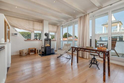 Villa Theres Penthouse Seaside in Ostseebad Sellin Villa Theres Penthouse Seaside in Ostseebad Sellin