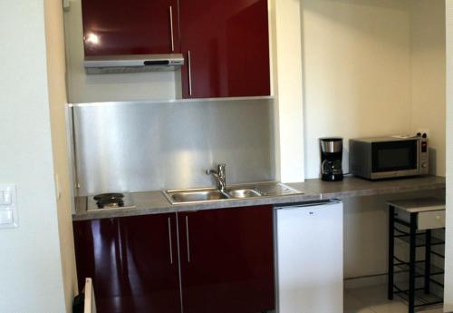 Cocina, Residence d'Artagnan in Montargis Cocina, Residence d'Artagnan in Montargis