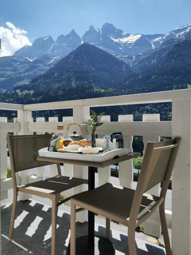 Hotel Le White - Le 42 Restaurant in Champery Hotel Le White - Le 42 Restaurant in Champery