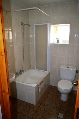 Bathroom, Casa Rural El Kanguro in Luesia Bathroom, Casa Rural El Kanguro in Luesia