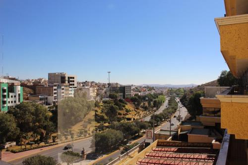 Szolgáltatások, Don Miguel in Zacatecas Szolgáltatások, Don Miguel in Zacatecas