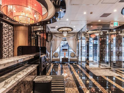 Lobby, APA Hotel ShinOsaka Esaka Ekimae in Suita Lobby, APA Hotel ShinOsaka Esaka Ekimae in Suita