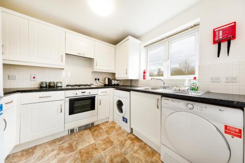 Mutfak, Bristol 2 Bedroom Apartment FREE PARKING in Filton Mutfak, Bristol 2 Bedroom Apartment FREE PARKING in Filton