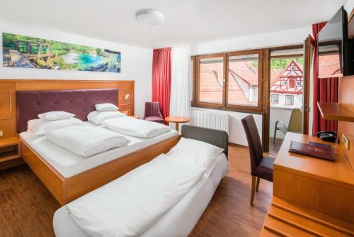 Hotel-Restaurant Ochsen in เบลาบอยเรน Hotel-Restaurant Ochsen in เบลาบอยเรน