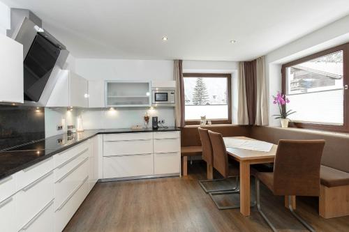 Kitchen, Appartement Rosengarten in Langenfeld Kitchen, Appartement Rosengarten in Langenfeld