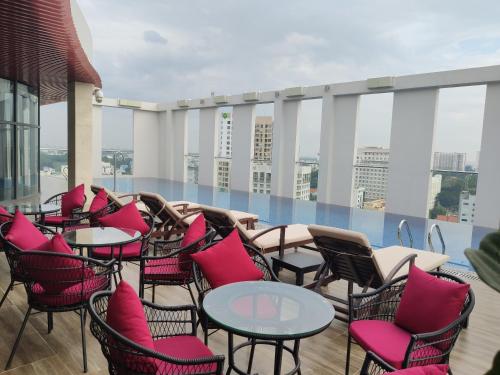 Basen, Khach san Muong Thanh Luxury Saigon Hotel in Phú Nhuận Basen, Khach san Muong Thanh Luxury Saigon Hotel in Phú Nhuận