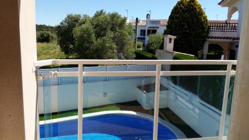 Hôtel Apartment with 3 bedrooms in Sant Salvador with shared pool and balcony 200 m from the beach