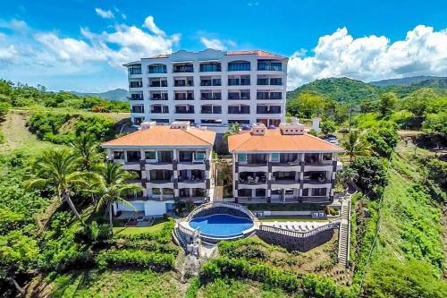 Dazzling ocean views from a bluff in Flamingo - magnificent inside and out in Playa Flamingo Dazzling ocean views from a bluff in Flamingo - magnificent inside and out in Playa Flamingo