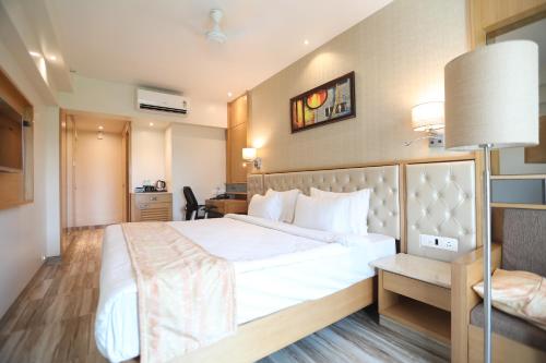 Hotel cliffton in Mumbai Hotel cliffton in Mumbai