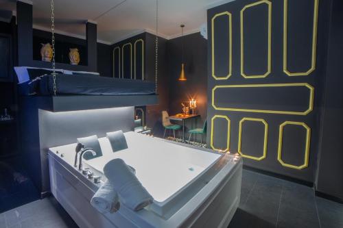 Facilities, Love Suite Roma - Il Nido d'Amore in San Giovanni Facilities, Love Suite Roma - Il Nido d'Amore in San Giovanni
