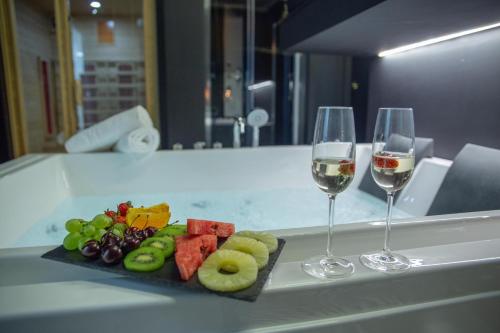 Food and beverages, Love Suite Roma - Il Nido d'Amore in San Giovanni Food and beverages, Love Suite Roma - Il Nido d'Amore in San Giovanni