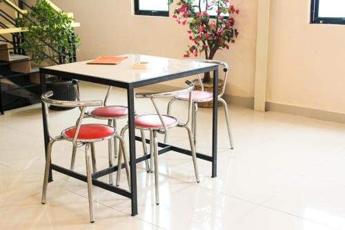 Facilities, Intech Hostel in Soekarno Hatta Bypass Facilities, Intech Hostel in Soekarno Hatta Bypass