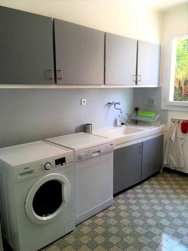 Kitchen, Beaux appartements 3 pieces avec espaces exterieurs et parking - proche plage in Other Kitchen, Beaux appartements 3 pieces avec espaces exterieurs et parking - proche plage in Other
