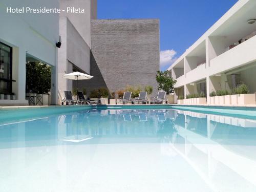 Piscina, Hotel Solans Presidente in Rosário Piscina, Hotel Solans Presidente in Rosário