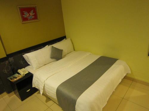 双子酒店 (Twin Hotel) in 富都 双子酒店 (Twin Hotel) in 富都