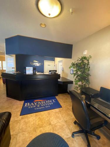 Lobby, Baymont by Wyndham Casper East in Casper (WY) Lobby, Baymont by Wyndham Casper East in Casper (WY)