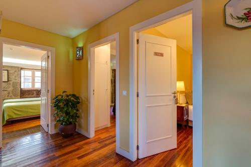 Casa de Campo Monte Abades in ชาโมอิม Casa de Campo Monte Abades in ชาโมอิม