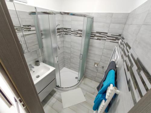 Bathroom, Trika Apartman in Petofi Sandor Lakotelep Bathroom, Trika Apartman in Petofi Sandor Lakotelep